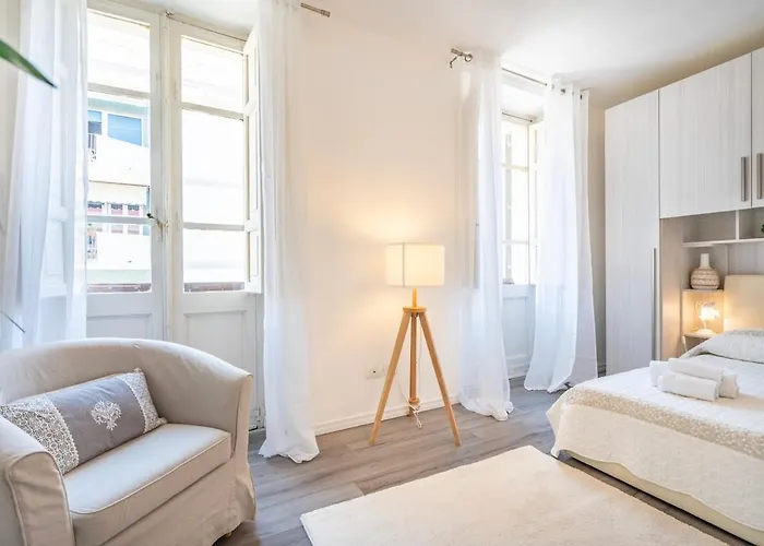 Maison Lumiere Apartment