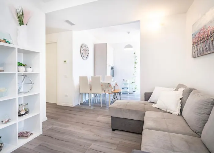 Maison Lumiere Apartment Cagliari