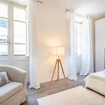 Maison Lumiere דירה
