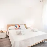 Maison Lumiere דירה *