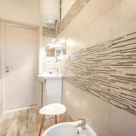 Maison Lumiere كالياري