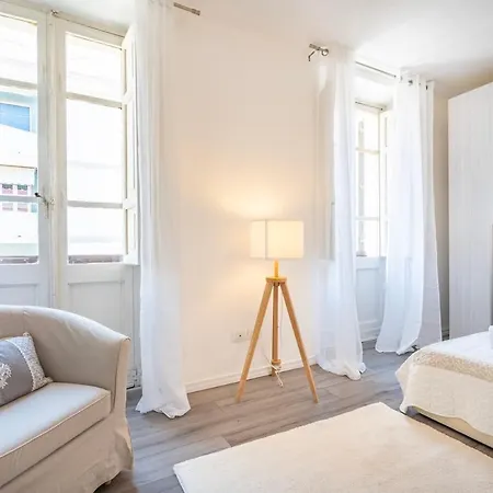 Maison Lumiere Apartment