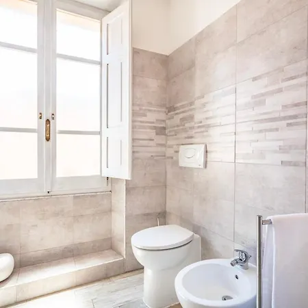 Maison Lumiere Apartment