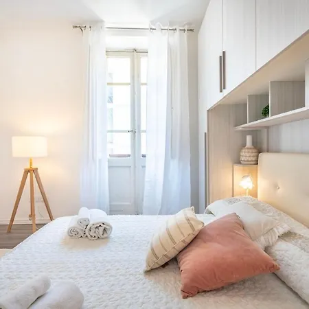 Maison Lumiere كالياري