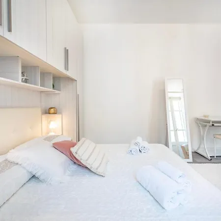Maison Lumiere *