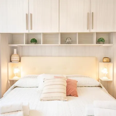 Maison Lumiere كالياري