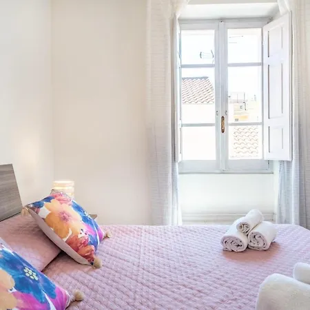 Maison Lumiere Apartment