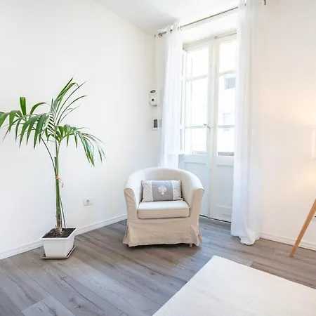 Maison Lumiere * كالياري