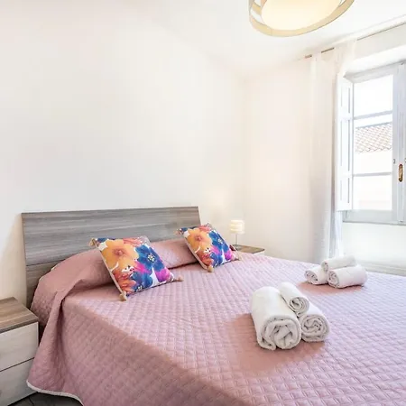 Maison Lumiere Apartment