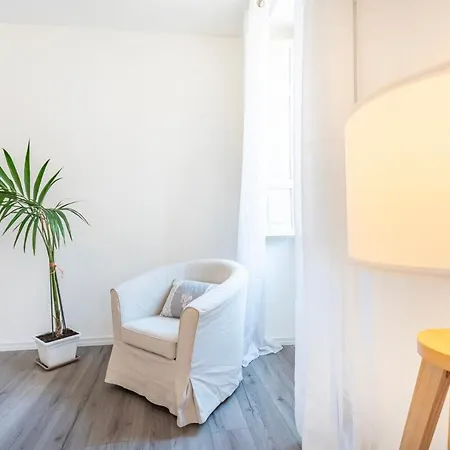 Maison Lumiere Apartment *